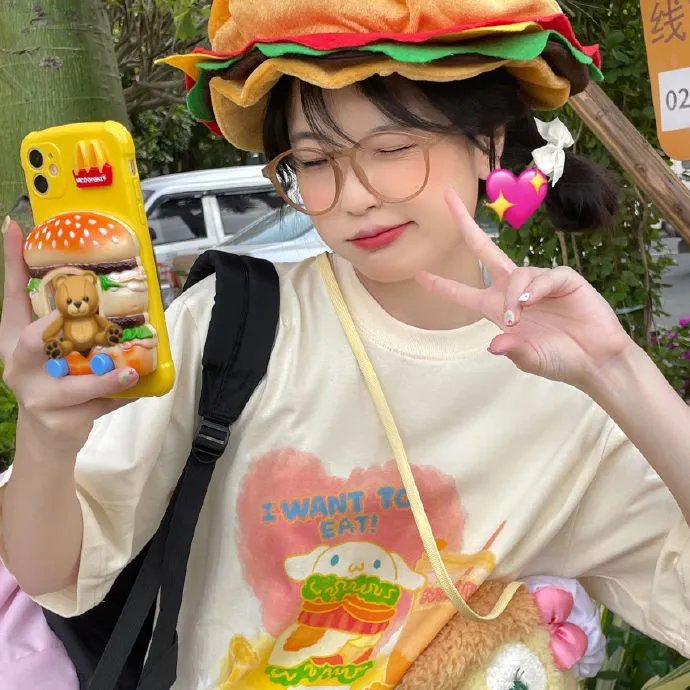 阳光女子合唱团海报